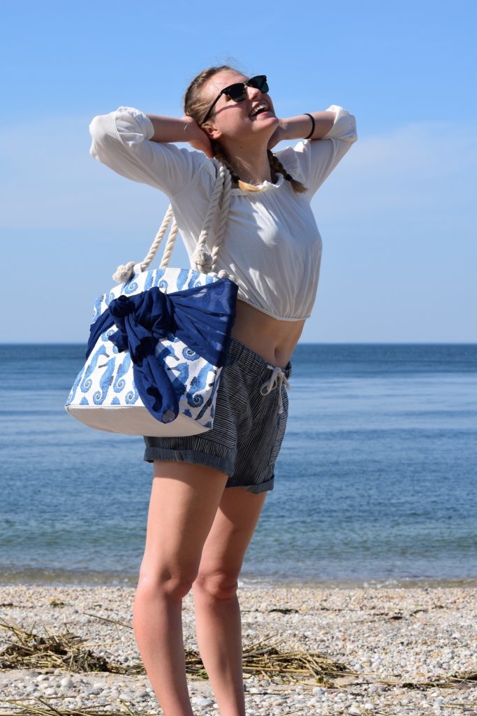 What To Pack in Your Beach Bag for a Day at the Lake - Simple