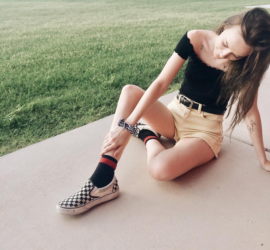 blue checkered vans outfit